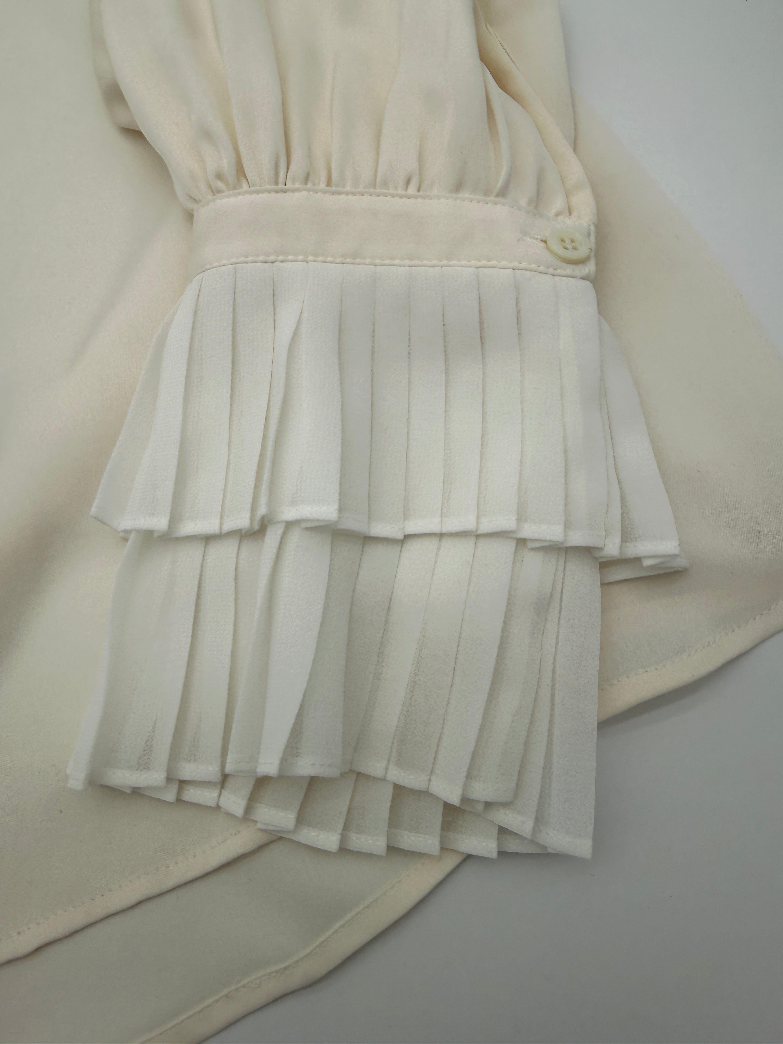 FRAME Silk Ruffle Neck Blouse – Off White – Size S