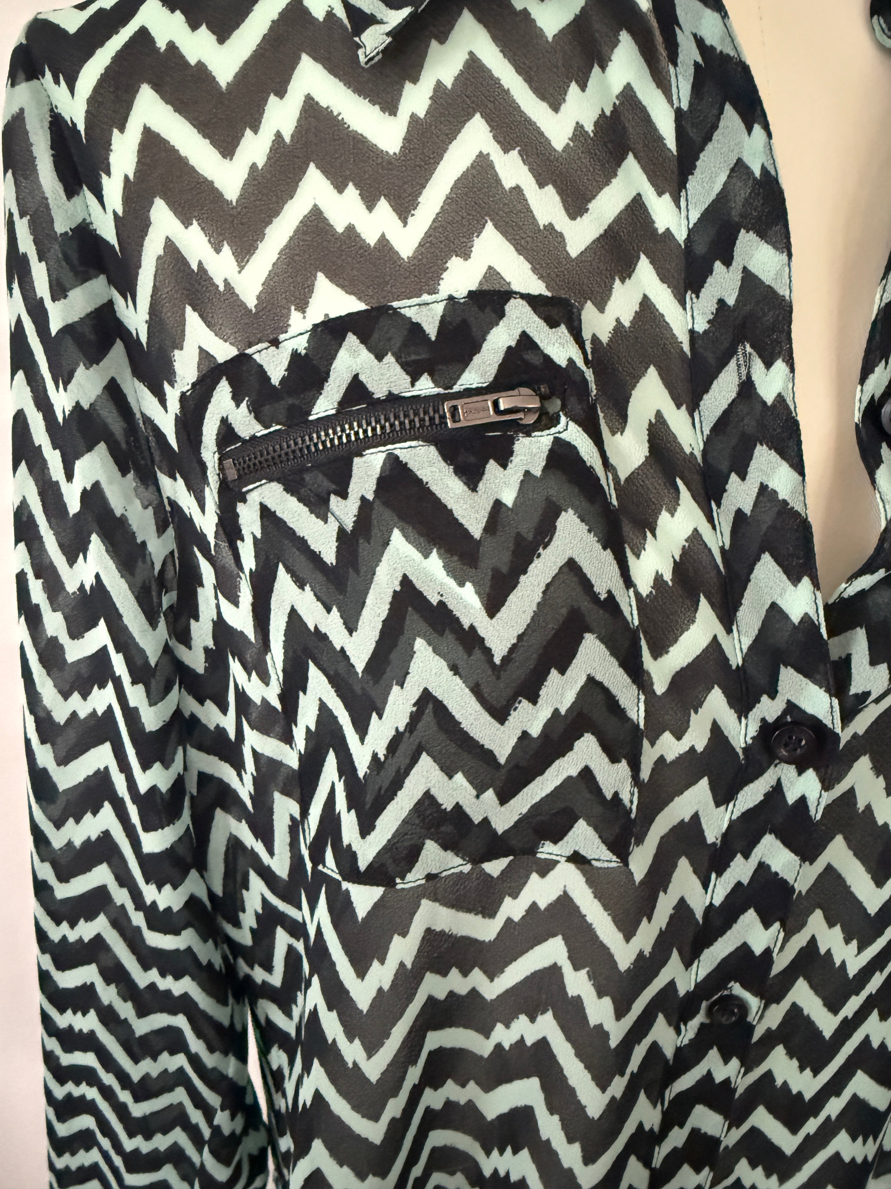 BCBGeneration Sheer Zigzag Button-Down Blouse – Size S – New With Tags