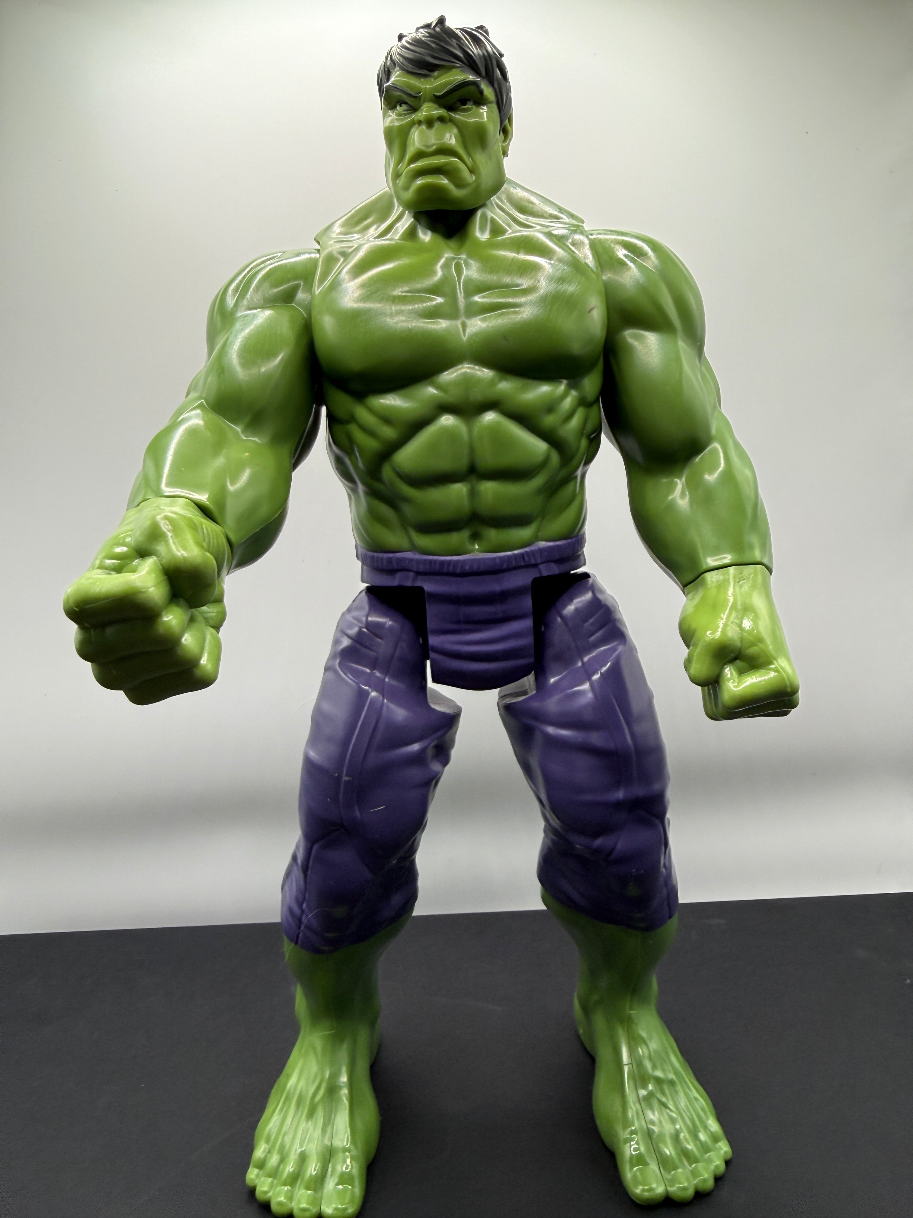 💪 Marvel Avengers Titan Hero Series Hulk 11" Action Figure – Classic Green