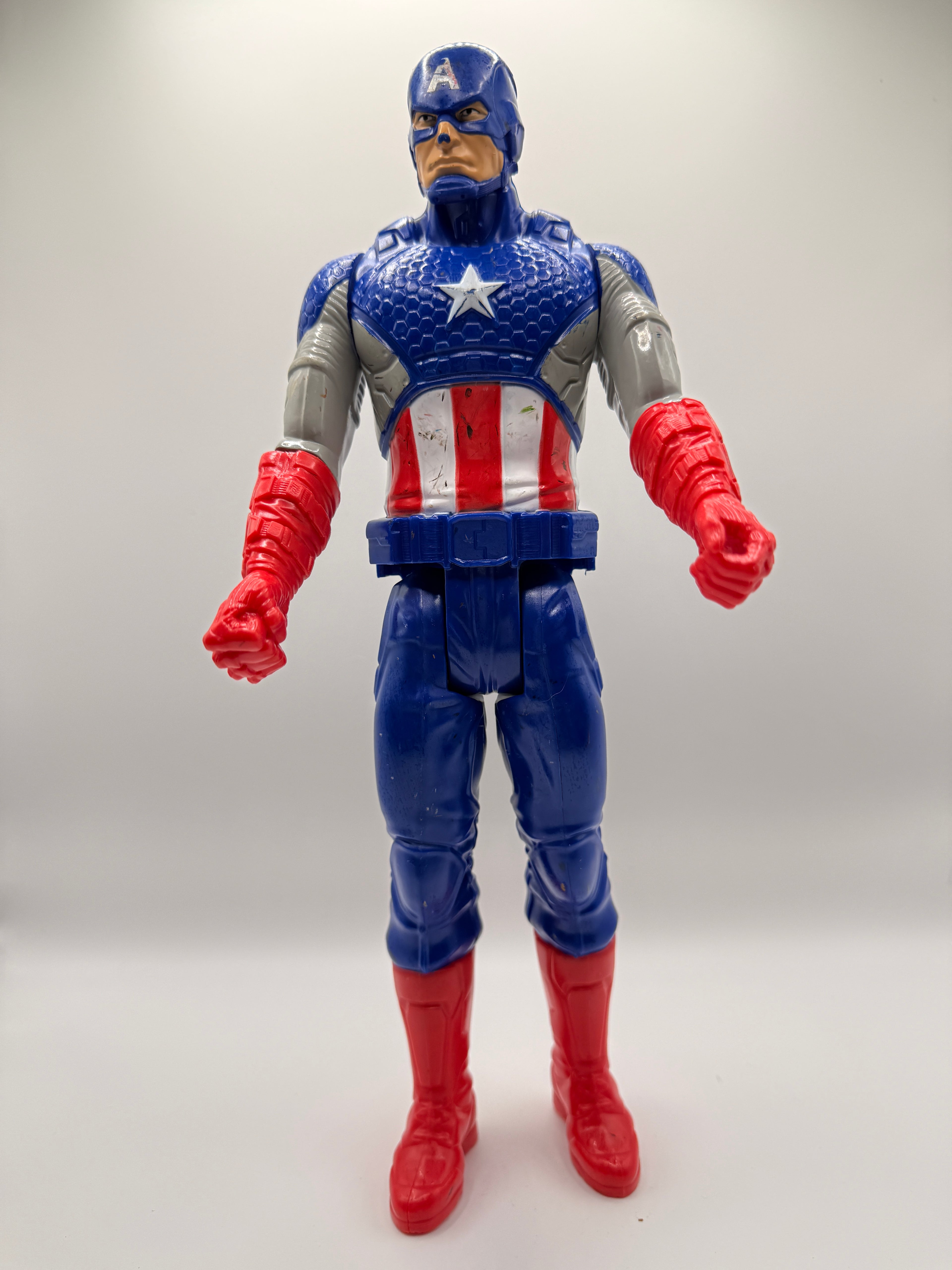 🦸‍♂️ Marvel Captain America 12" Action Figure – Classic Red, White & Blue Suit