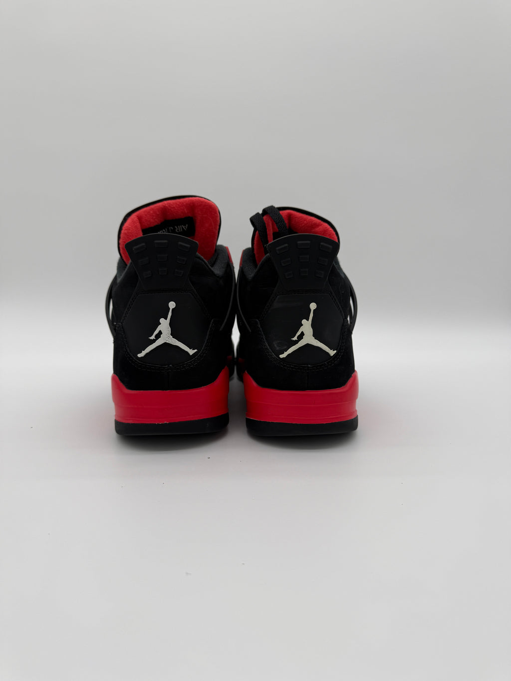 Nike Air Jordan 4 Retro “Red Thunder” – Men’s Size 10 (Lightly Worn)