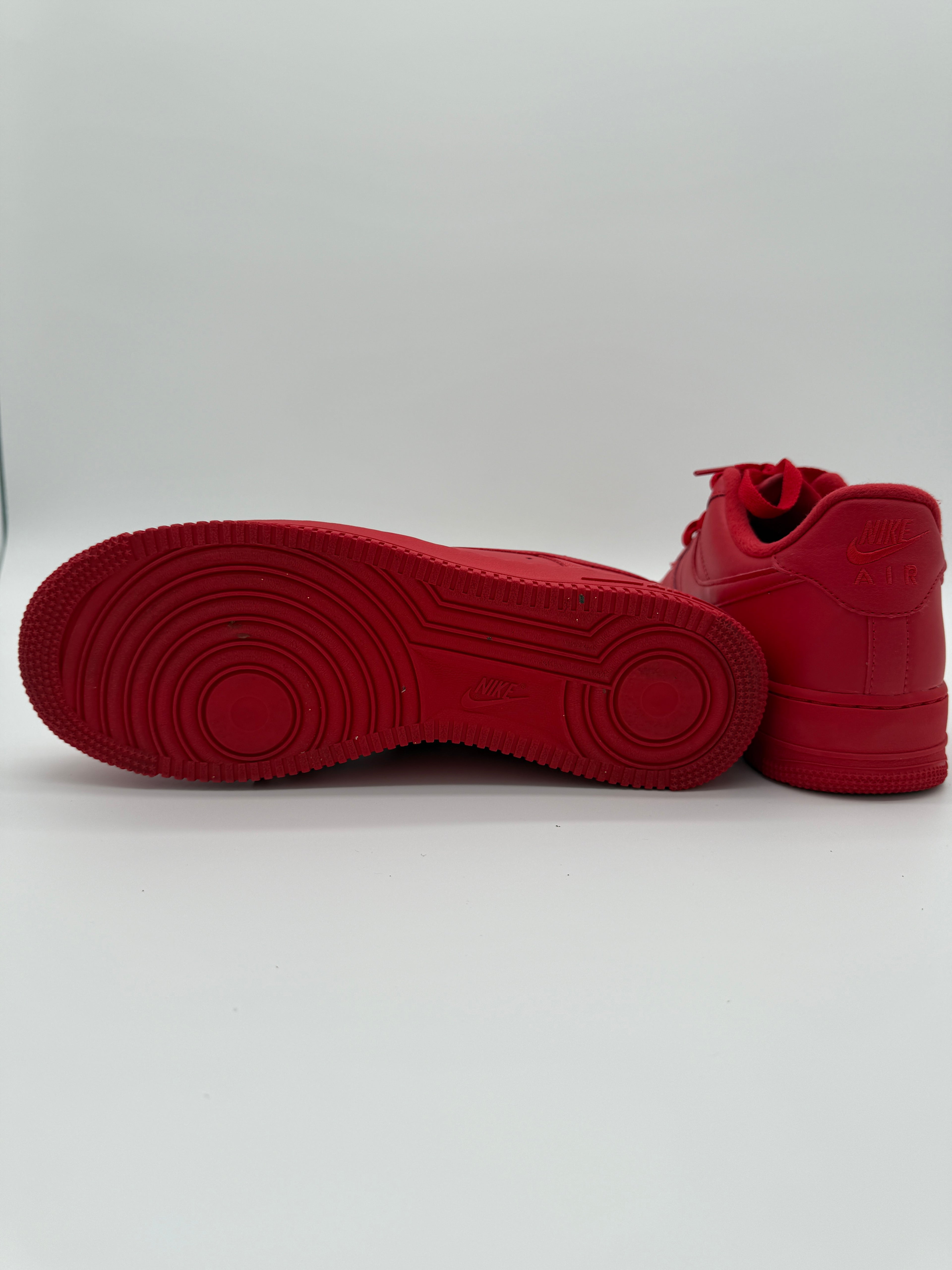 Nike Air Force 1 ’07 LV8 “Triple Red” – Men’s Size 10 (Lightly Worn)