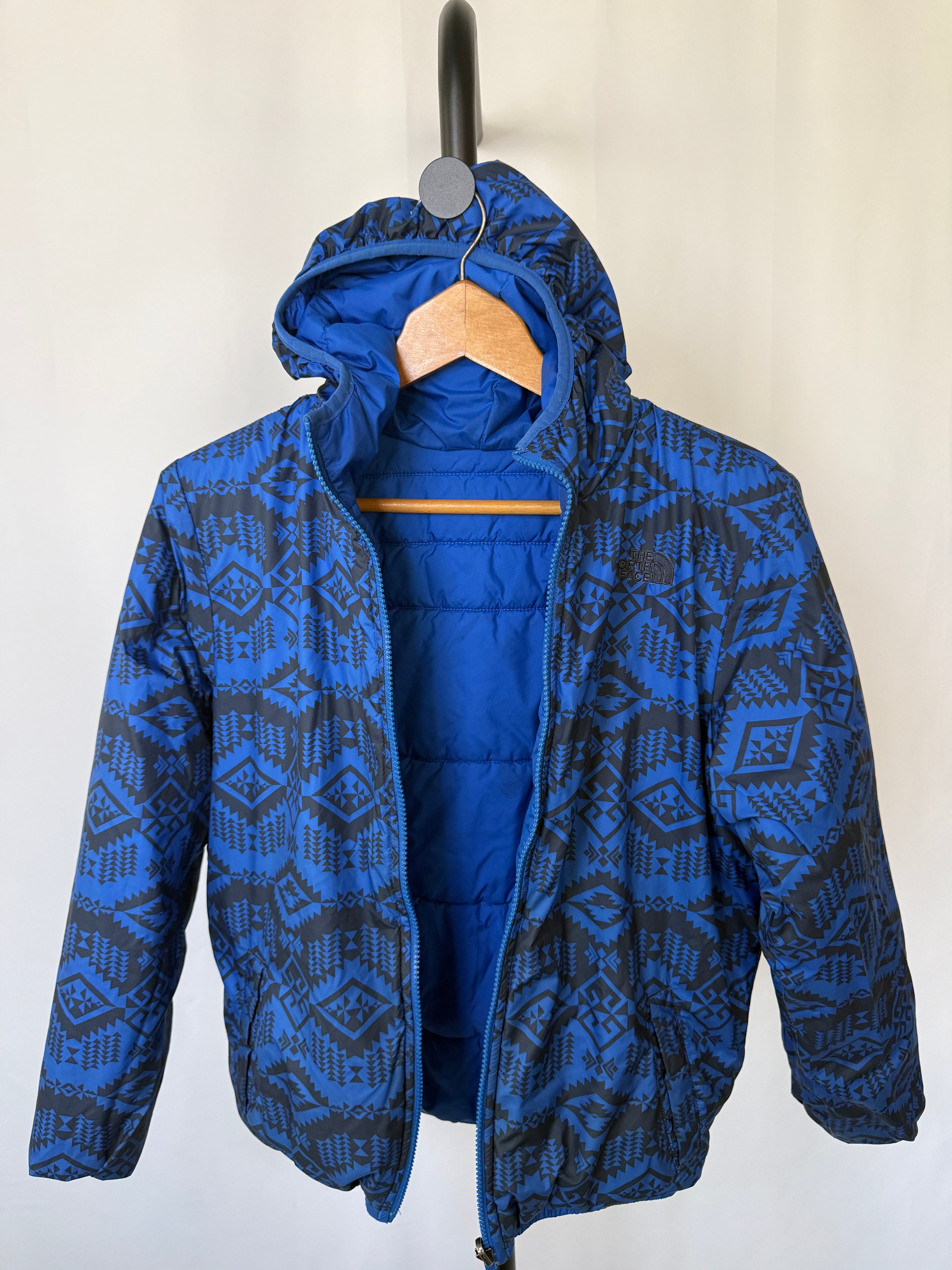 The North Face Boys’ Reversible Shasta Full‑Zip Hooded Jacket (Youth 14/16) – Royal Blue / Patterned