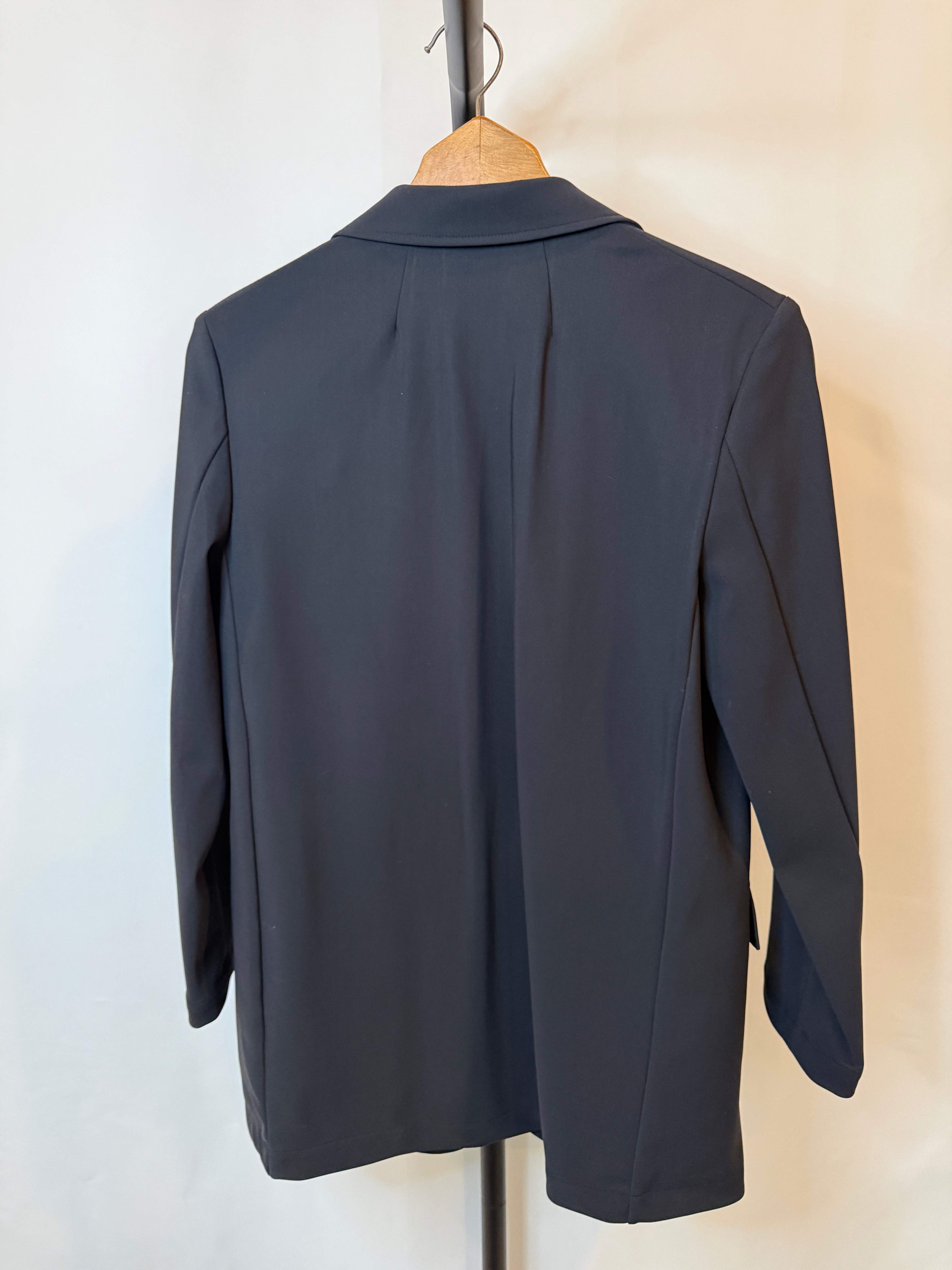 Vince Black Tailored Notch-Lapel Blazer – Women’s Size 4 (Gently Worn)