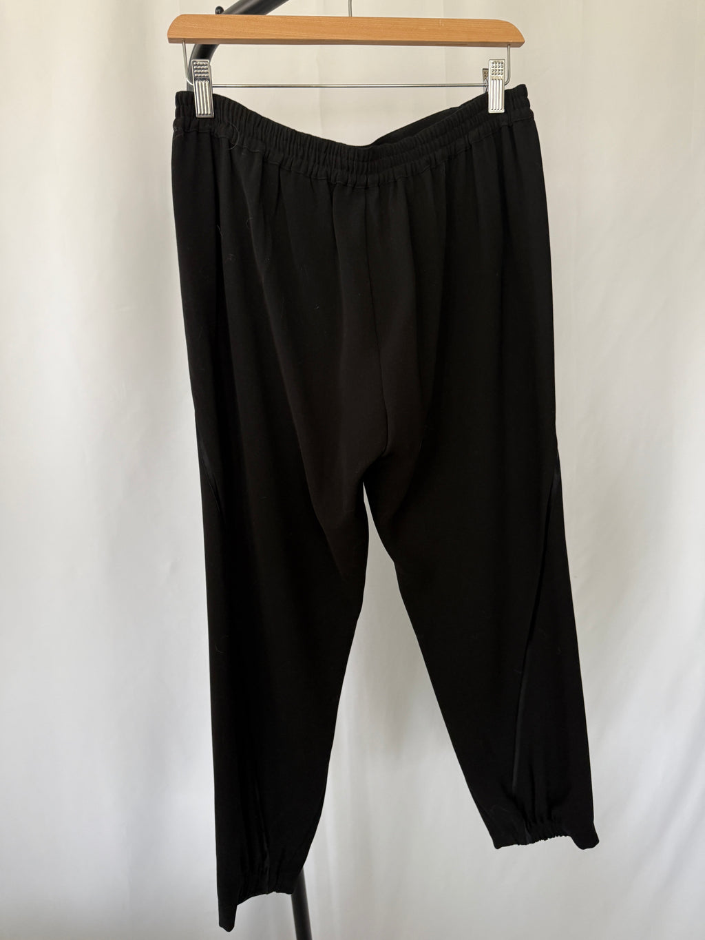 Vince Black Pull-On Pants – Size Small – Lightly Worn
