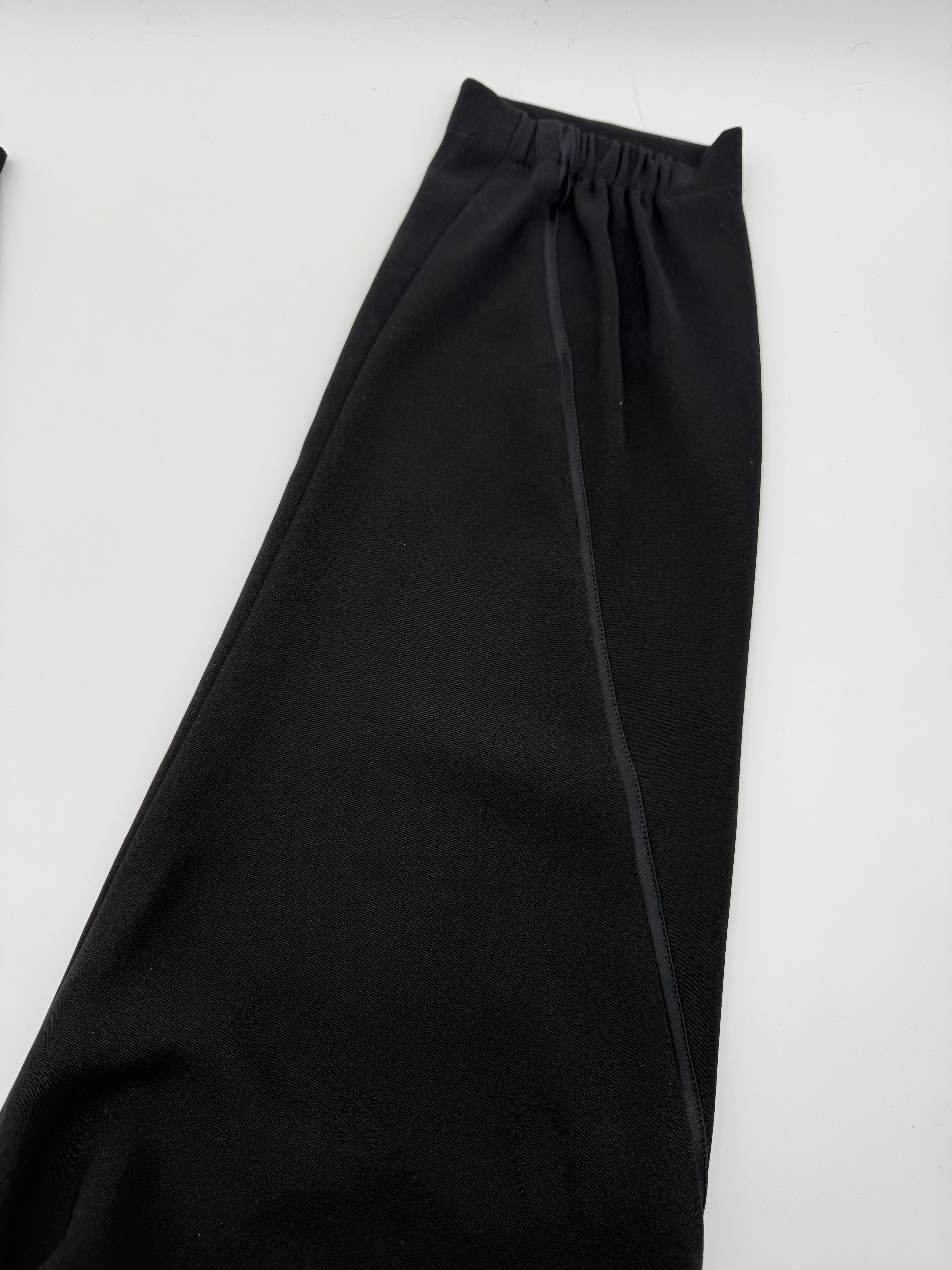 Vince Black Pull-On Pants – Size Small – Lightly Worn